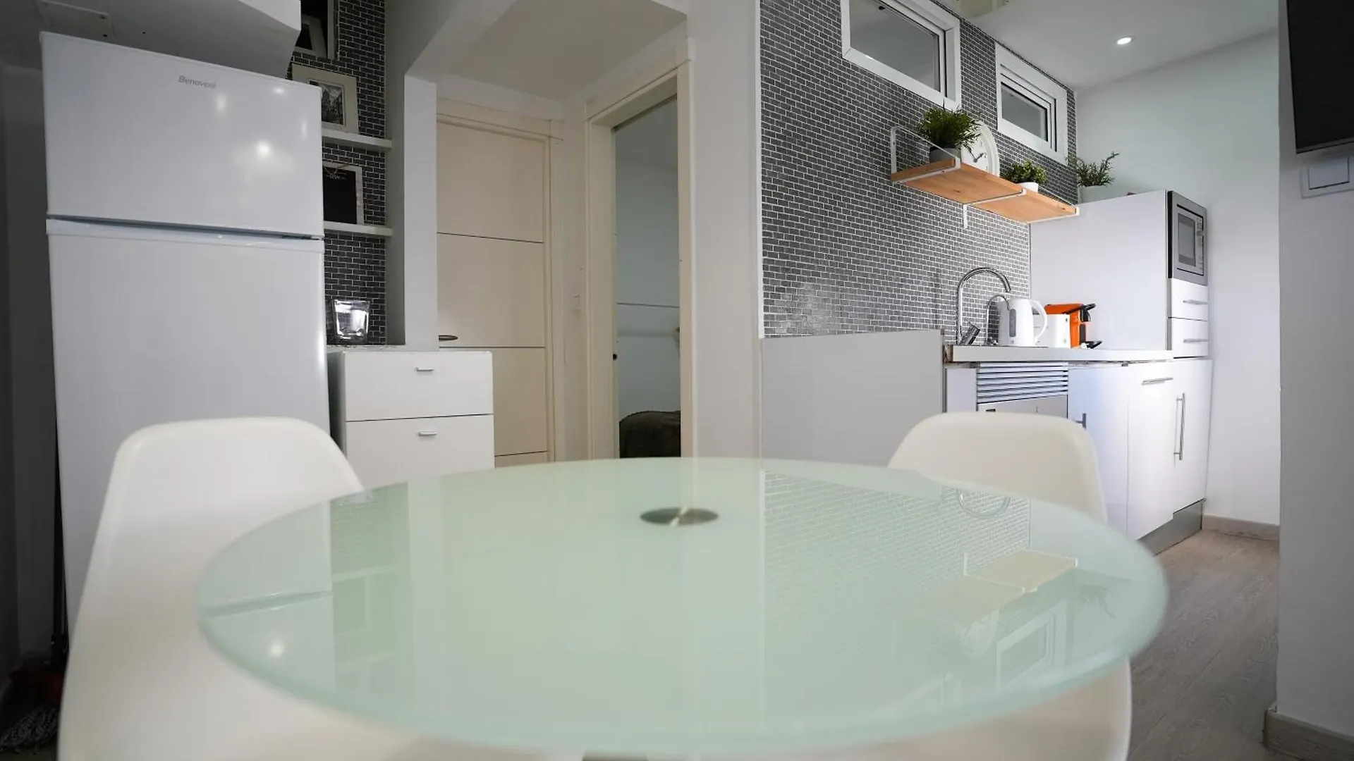 Excellent Location Malaga Centro Historico 2 Bed Flat Apartment 0*,